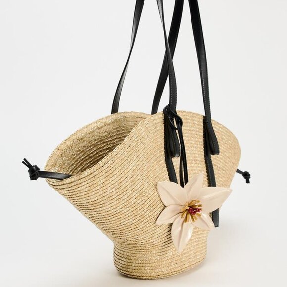 🦋 Bloggers Favorite 🦋 NWT ZARA BASKET SHOULDER BAG WITH FLOWER - Picture 3 of 16